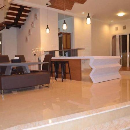 Villa Agro Kusuma Pinus R7 Batu  Esterno foto