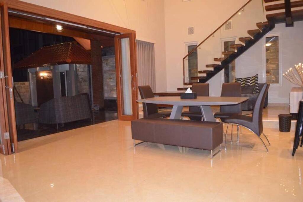 Villa Agro Kusuma Pinus R7 Batu  Esterno foto